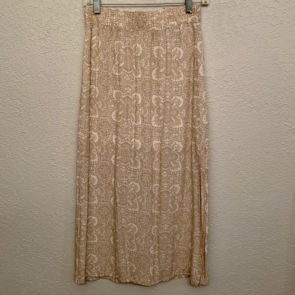 Maxi skirt.